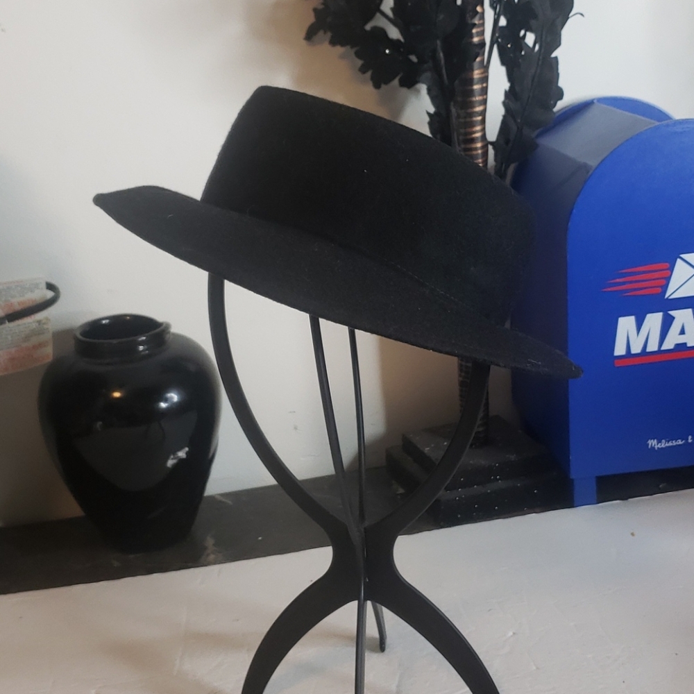 Designer's Touch Black Hat